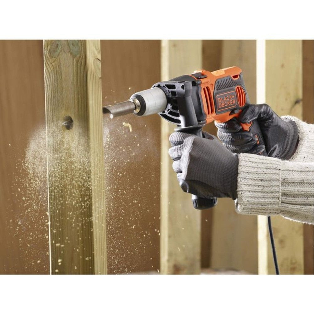 BLACK & DECKER BEH850KA32 udarna bušilica sa dodacima i koferom