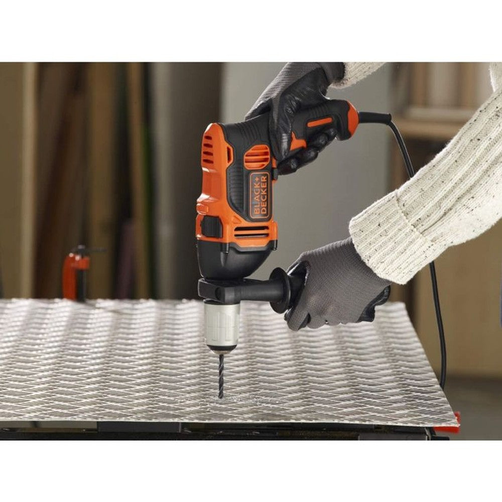 BLACK & DECKER BEH850KA32 udarna bušilica sa dodacima i koferom